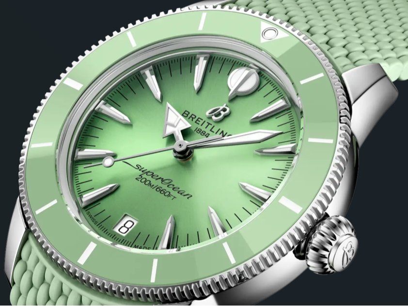 ブライトリングの腕時計　スーパーオーシャンヘリテージのセラミックベゼル