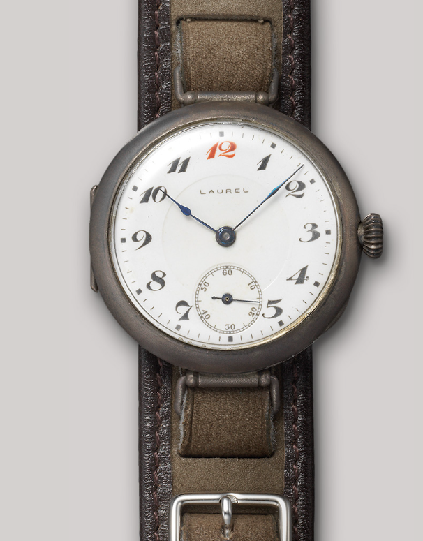 1913年　ローレル