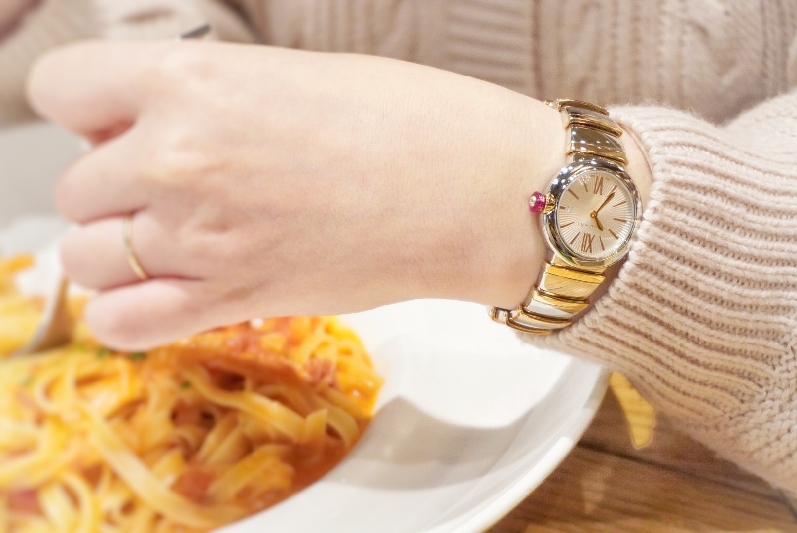 ブルガリ、ルチェア、レディース時計