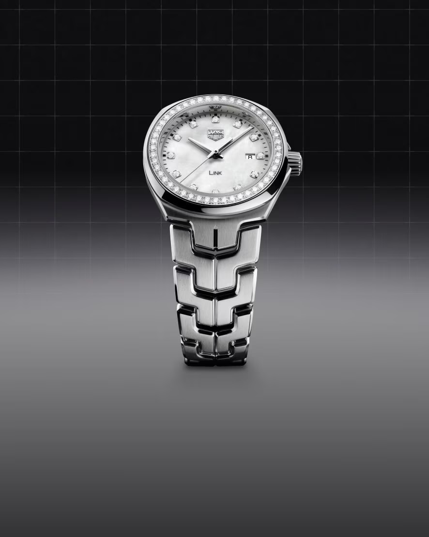 タグ・ホイヤー「リンク」デザイン性と快適な着け心地を兼ね備えるアイ