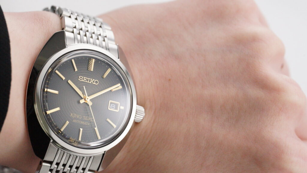 キングセイコー145周年モデルを着けた腕元