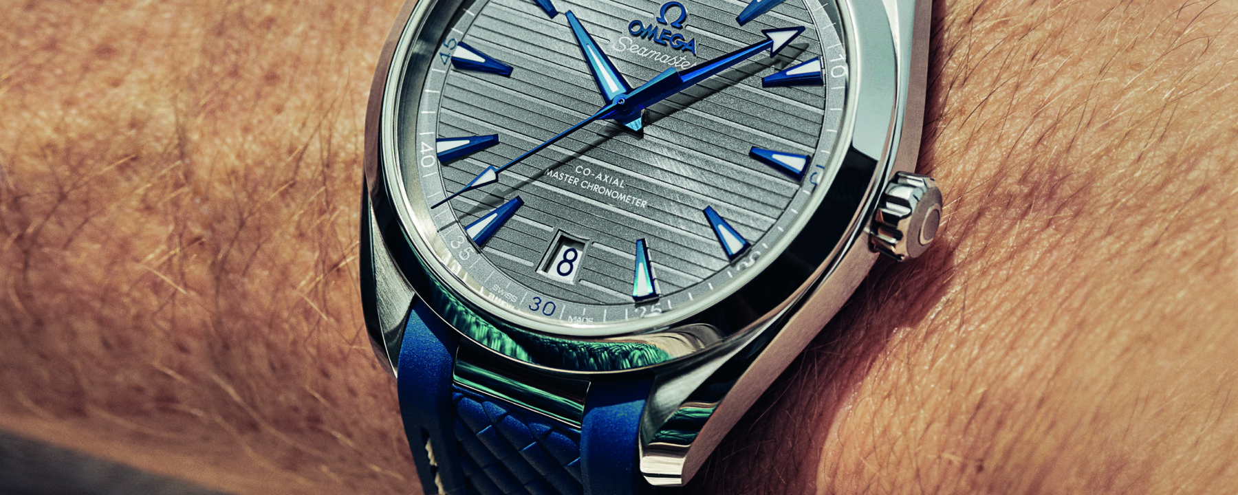 オメガ シーマスター アクアテラ グレー ラバー イメージ　長野 正規代理店 腕時計