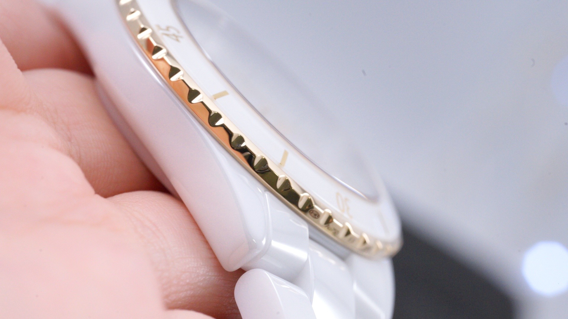 シャネル、J12、キャリバー12.1、J12ホワイト