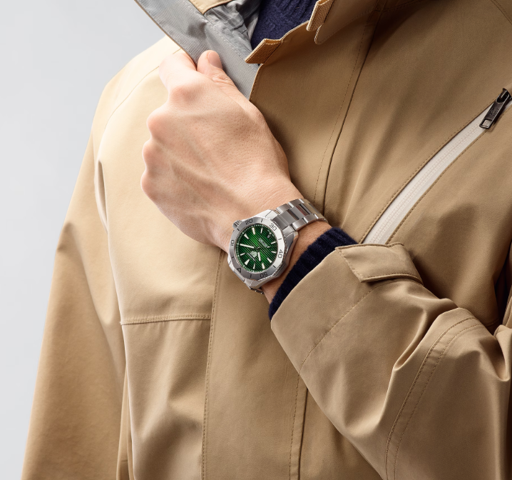 さりげなく腕元に収まる40mmサイズ