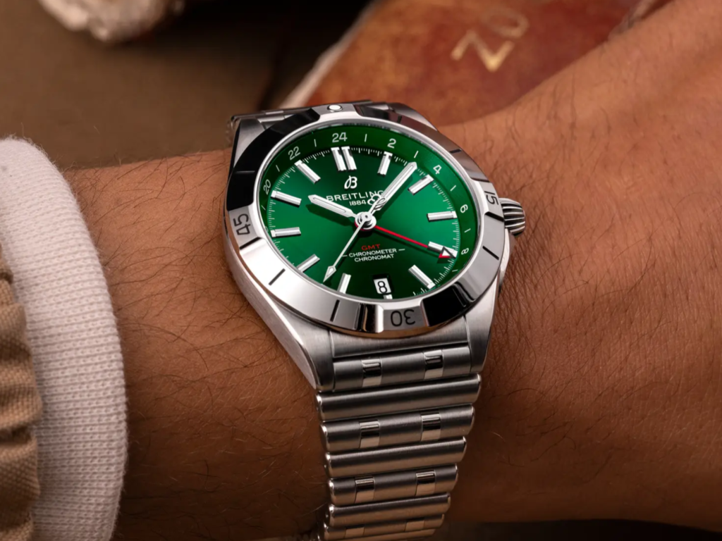 ブライトリングの腕時計 クロノマット オートマチック GMT 40