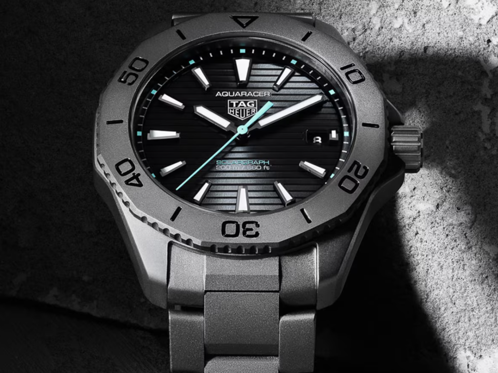 タグ・ホイヤー アクアレーサー チタン