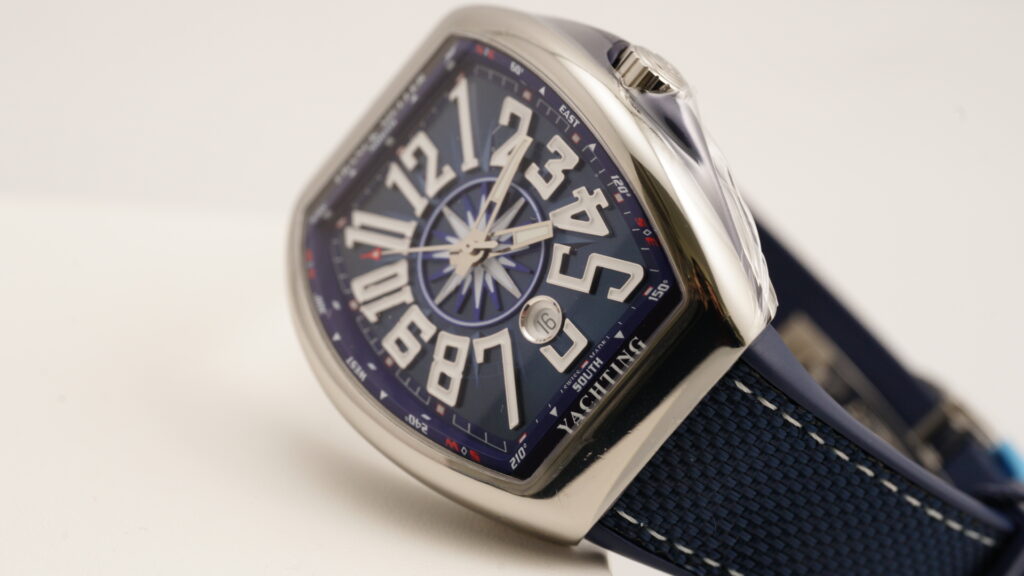 フランクミュラーヴァンガードヨッティングの青文字盤の時計