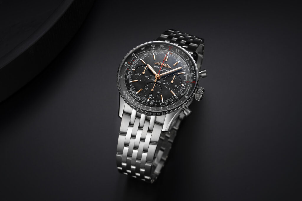 ブライトリング「ナビタイマー」の商品画像。