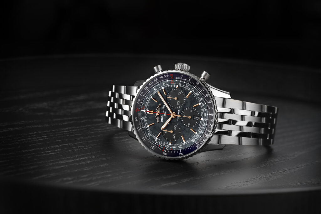 ブライトリング「ナビタイマー」の商品画像。