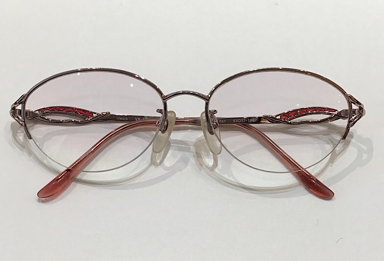 レンズ入れ後メガネフレーム