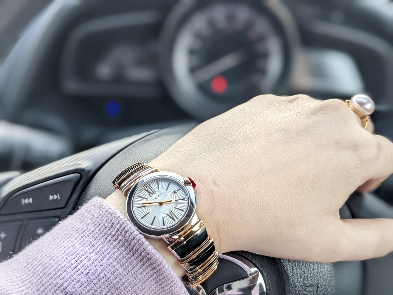 ブルガリ、ルチェア、レディース時計