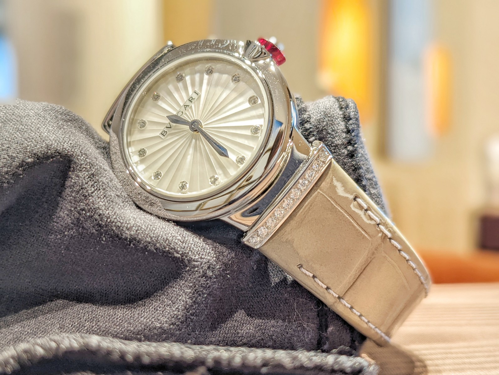 ブルガリ、ルチェア、レディース時計