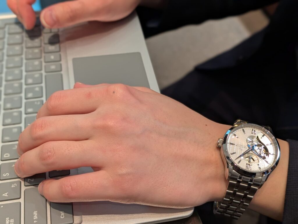 オリエントスター、レイヤードスケルトン