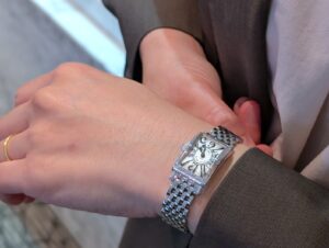 10年後も愛せる1本を。40代女性が手に入れるべき「一生モノ」の高級腕時計と失敗しない選び方