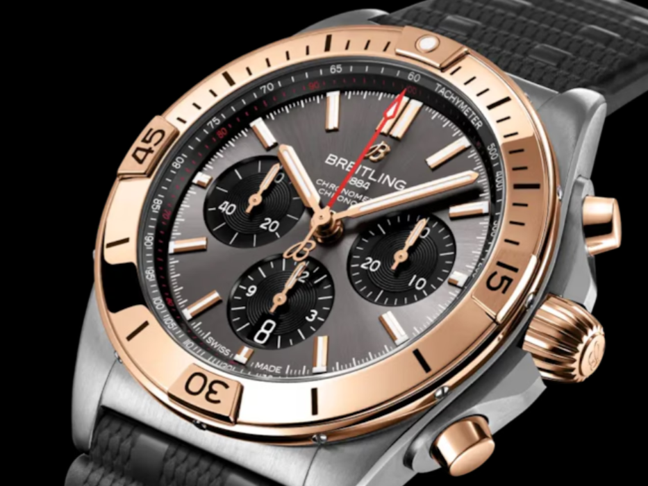 ブライトリングの腕時計　クロノマット ゴールドベゼル