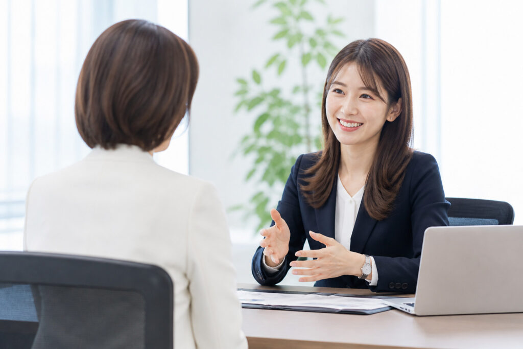 商談中の女性