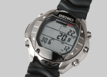 2000年「マリーンマスター　ダイビングコンピュータ」ー