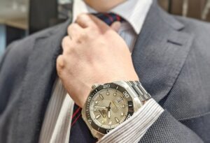 【プロが警告】腕時計の「磁気帯び」原因TOP10｜愛機を守るための注意点と対策