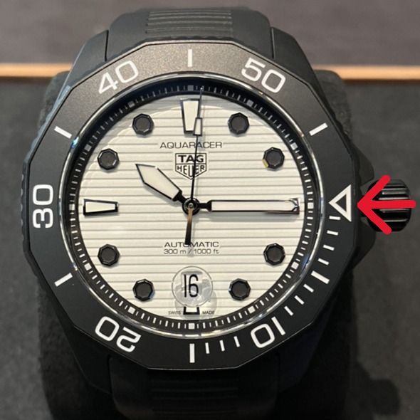 逆回転防止ベゼルのゼロマーカーをセットする