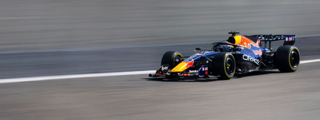 F1 オラクルレッドブルレーシングカー