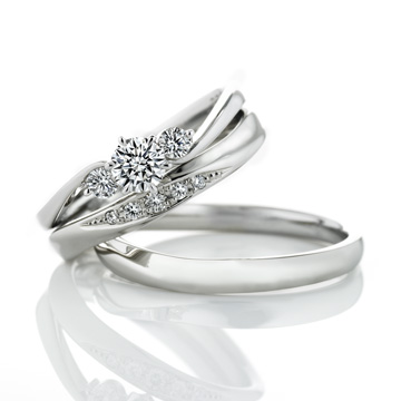 ロイヤルアッシャーダイヤモンド セットリング