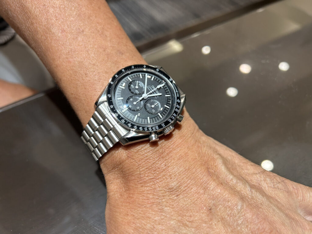 ＜オメガ スピードマスタームーンウォッチプロフェッショナル＞お求めいただきありがとうございます/310.30.42.50.01.001 - オメガ