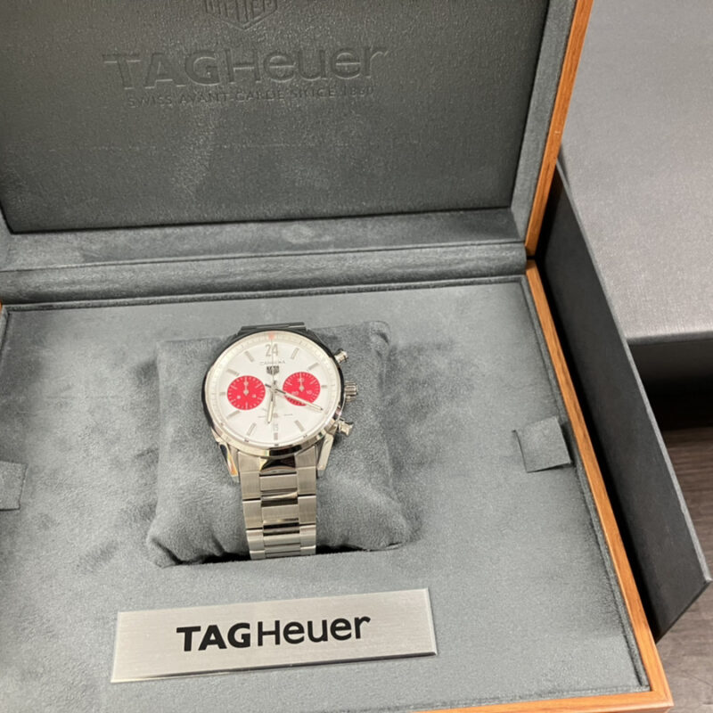 タグ・ホイヤーの限定BOXに収まる「カレラエレガントクロノ 日本限定240本 CBN201M.EA0016」