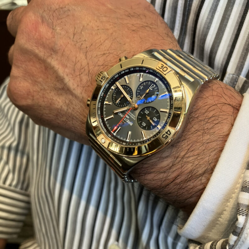 「ブライトリング クロノマット」のK18RGのコンビモデル 品番：UB0134101B1U1