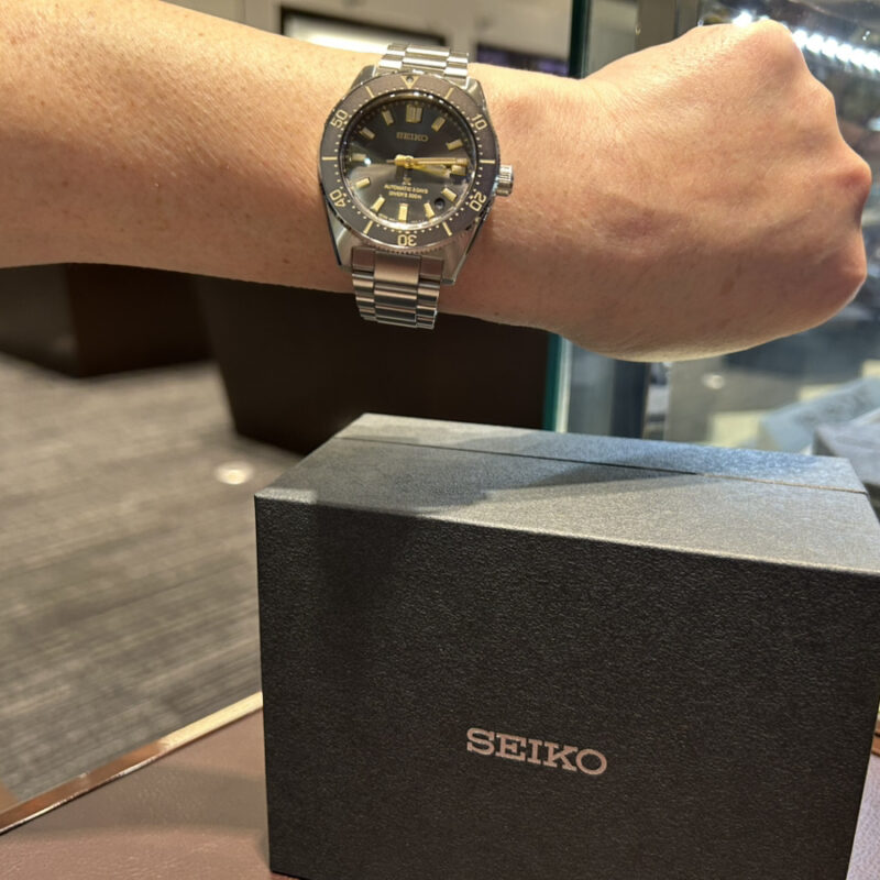 セイコープロスペックスを着用している腕元の画像