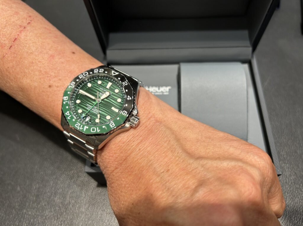 ＜タグ・ホイヤー アクアレーサープロフェッショナル300MGMTグリーン＞お求めいただきありがとうございます/WBP5115.BA0013 - タグ・ホイヤー