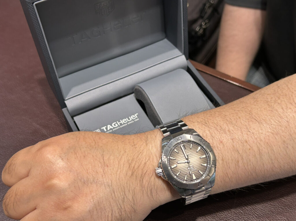 ＜タグ・ホイヤー アクアレーサープロフェッショナル200デイト＞お求めいただきありがとうございます - タグ・ホイヤー