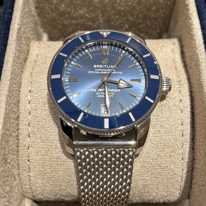 ブライトリングスーパーオーシャンヘリテージの時計