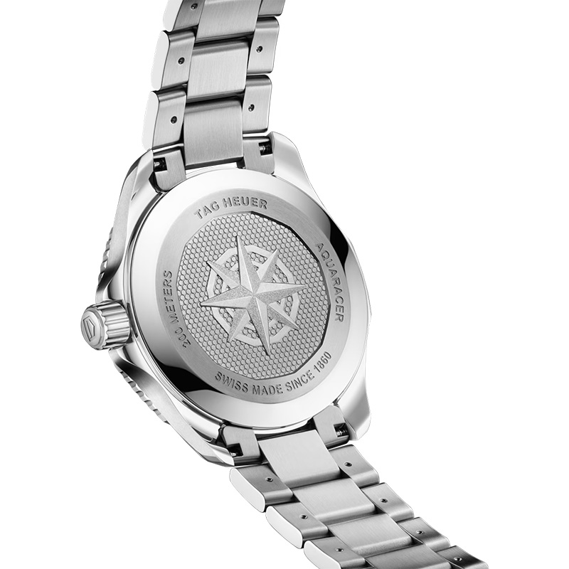 アクアレーサー　プロフェッショナル200 ソーラーグラフ - TAG Heuer