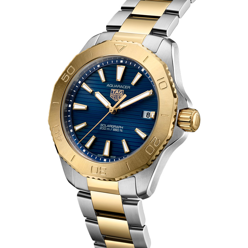 アクアレーサー  プロフェッショナル200 ソーラーグラフ - TAG Heuer
