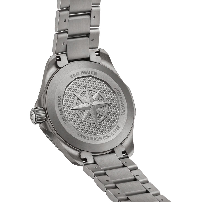アクアレーサー  プロフェッショナル200 ソーラーグラフ - TAG Heuer