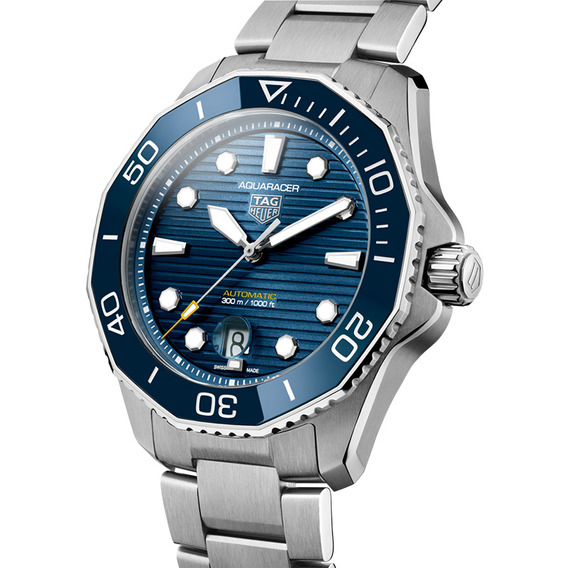 アクアレーサー　プロフェッショナル300 - TAG Heuer