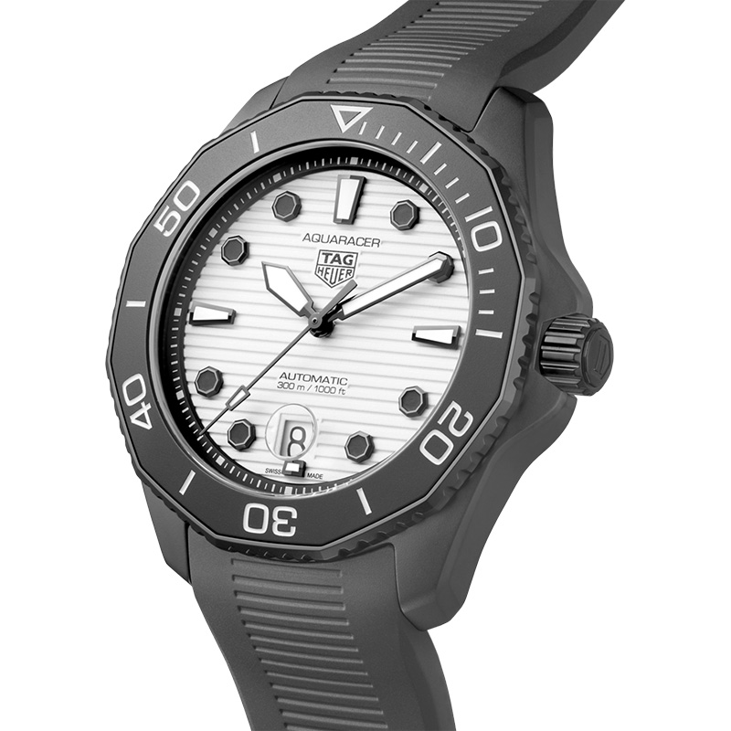 アクアレーサー　プロフェッショナル300 - TAG Heuer