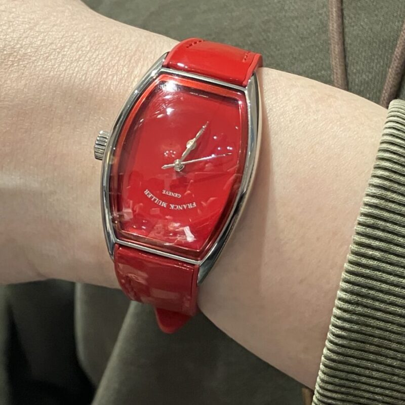 フランクミュラーグランドケーベックスを着けた女性