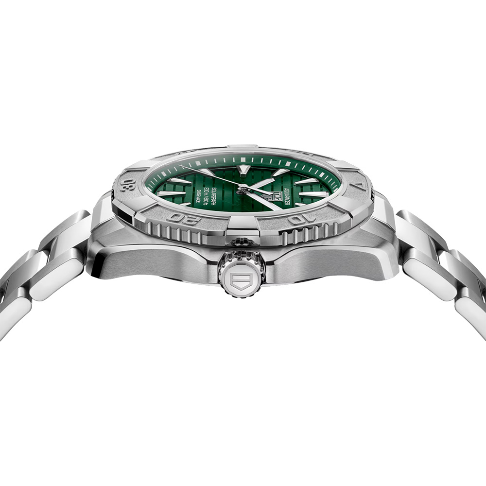 アクアレーサー　プロフェッショナル200 - TAG Heuer